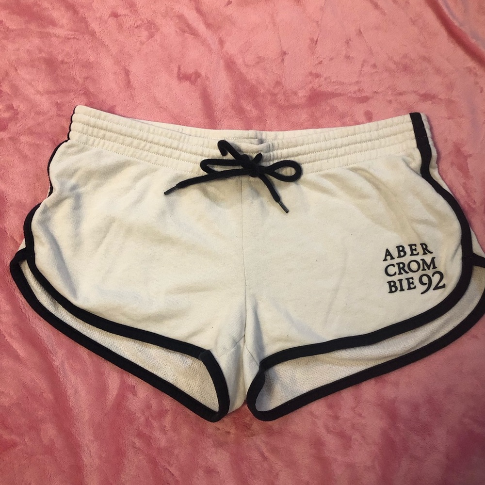 🎉 3 FOR $25 🎉 
Abercrombie & Fitch sweat shorts